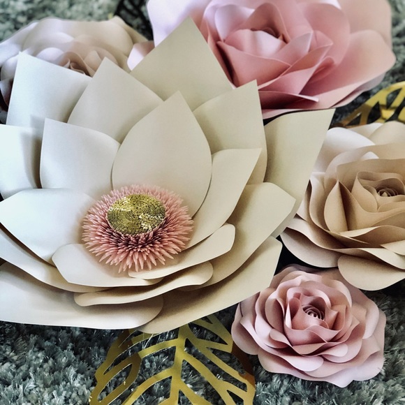 Paper Flower Set - Picture 8 of 8